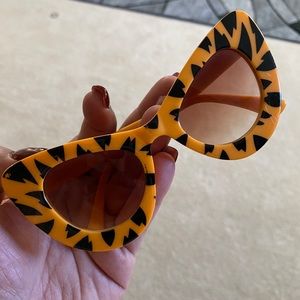 🐅Tiger Strip Cat Eye Glasses🐅